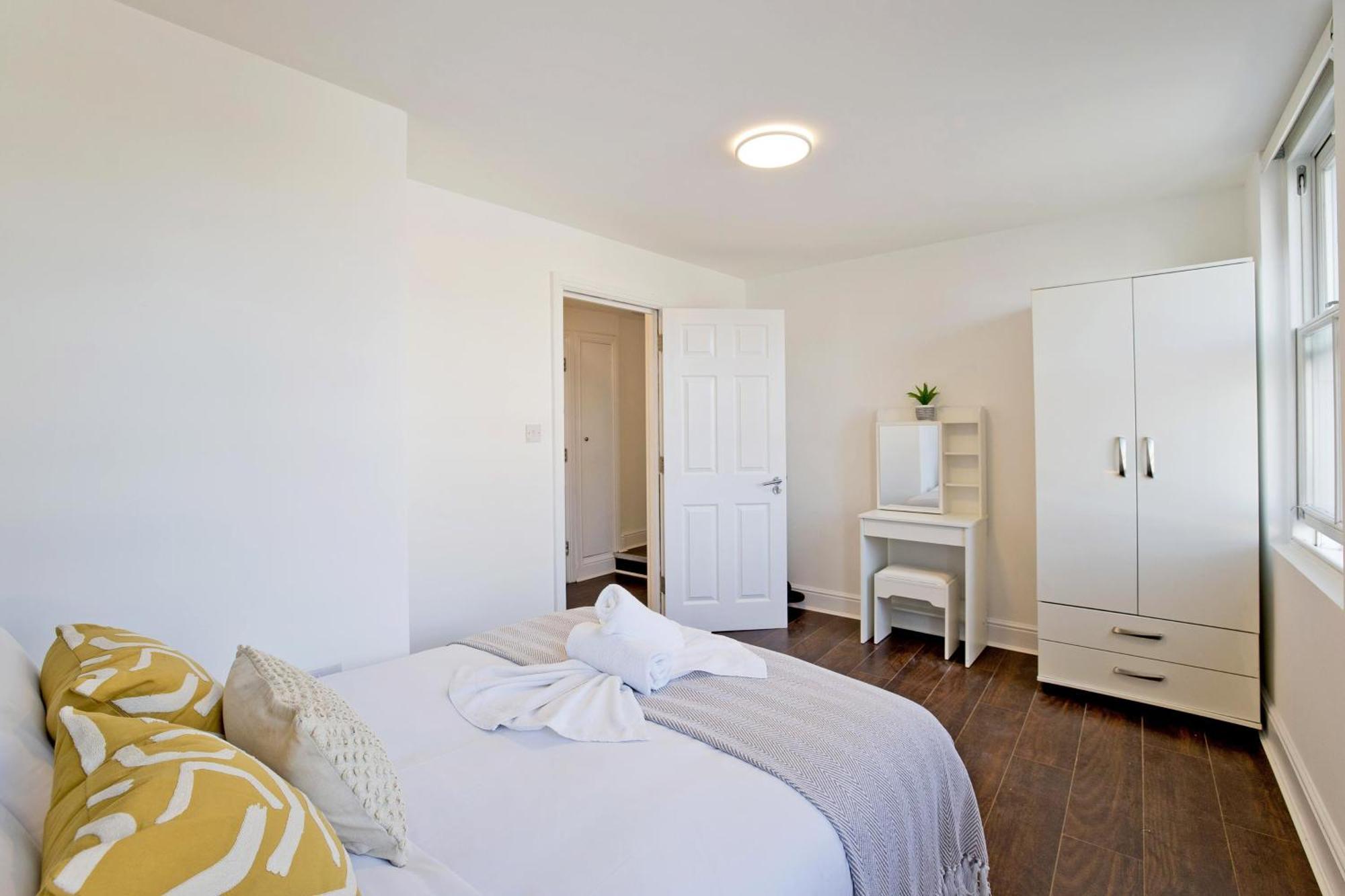 Imperial Corner House-Whitechapel Apartment London Ngoại thất bức ảnh